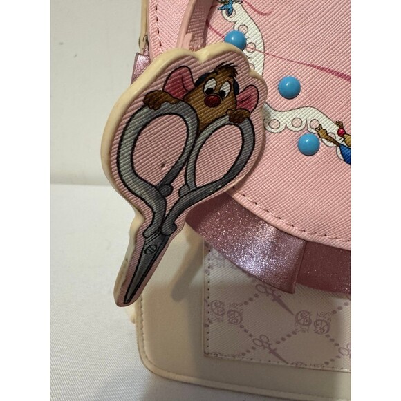 DISNEY CINDERELLA DANIELLE NICOLE CROSSBODY - Picture 6 of 8